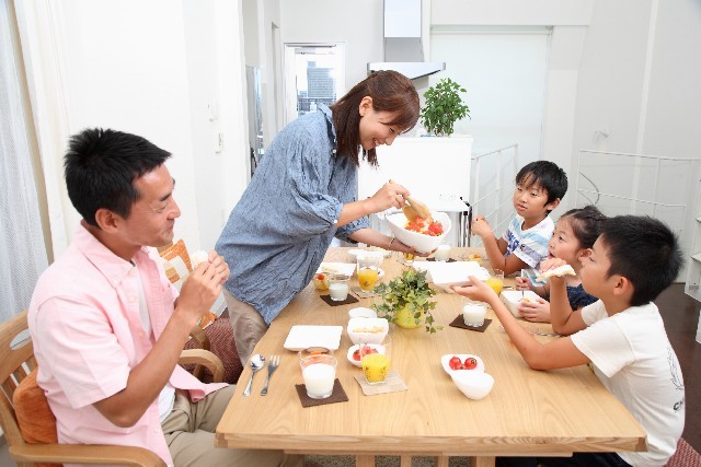 【食べる断食】食事を変えてライフスタイル、家族にまで変化が！