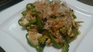 味噌でゴーヤを炒めてみたら美味しかった＾＾