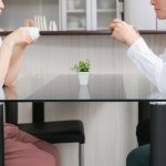 夜ご飯の時間は、8時までに食べなきゃなの?炭水化物は抜くほうが良いの?